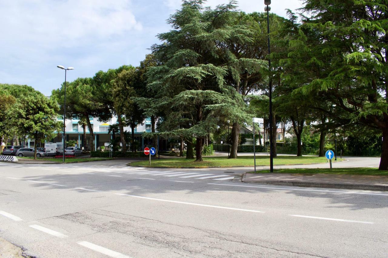 App4Rent - Villa Cristina 5 - Rinnovato Lido di Jesolo Exteriör bild